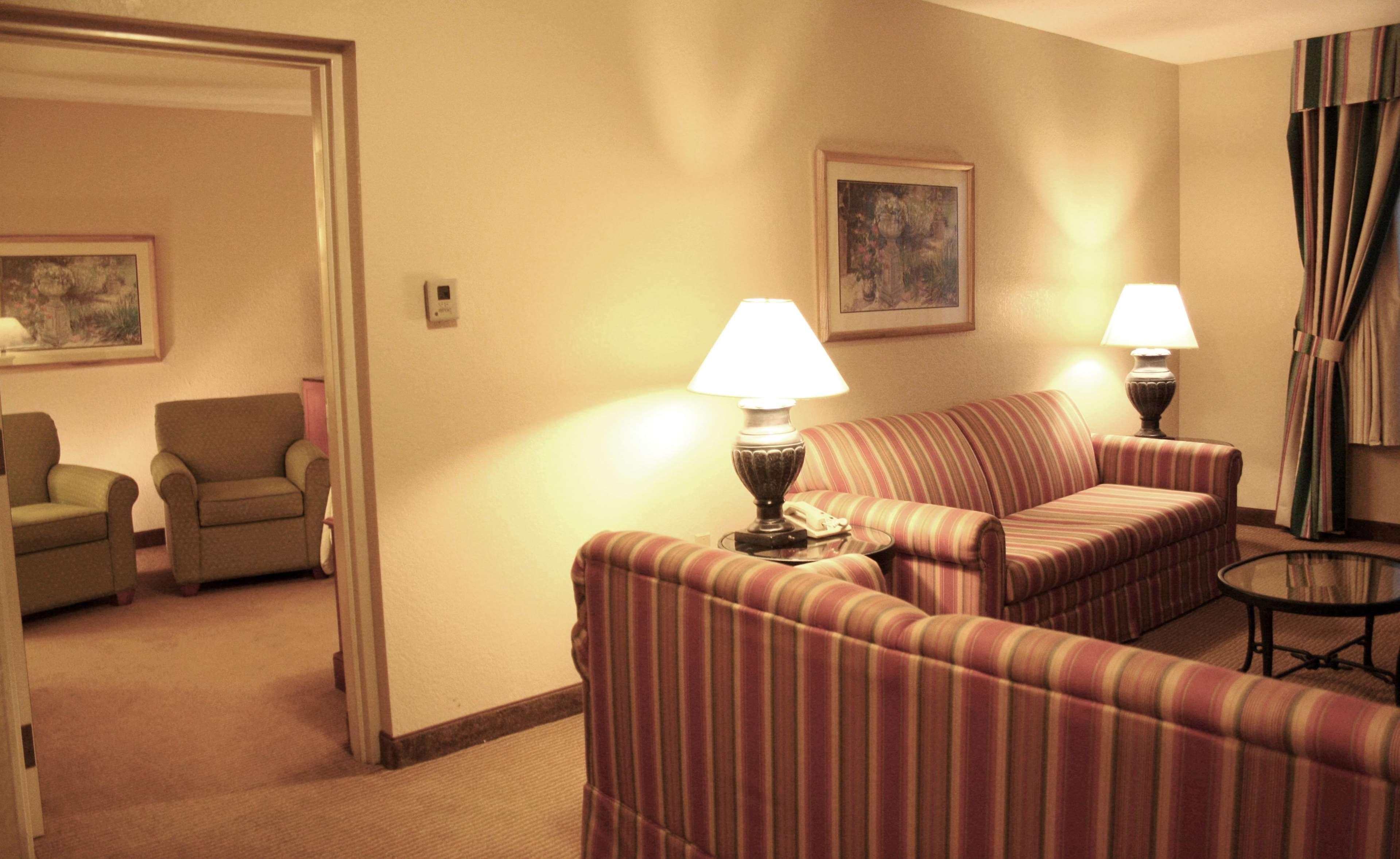 Hilton Garden Inn Tampa North Temple Terrace Rum bild
