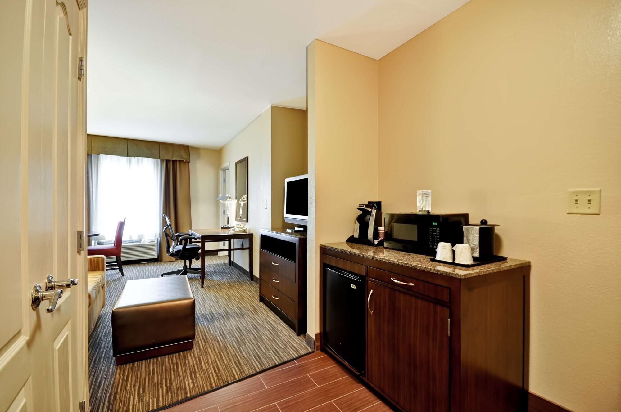 Hilton Garden Inn Tampa North Temple Terrace Exteriör bild