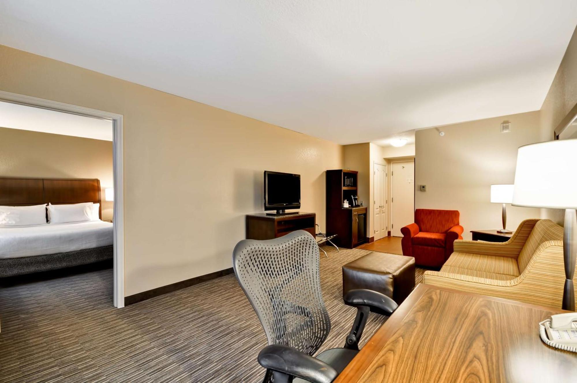 Hilton Garden Inn Tampa North Temple Terrace Exteriör bild